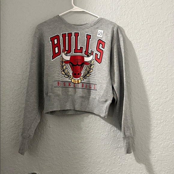 65. Ultra Game NBA Official Crop Top Sweater - Picture 1 of 1
